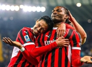 开云-关于曼联训练开放日；转会期更衣室发声引欢呼；NBA季后赛在即；赛季目标并未改变的信息