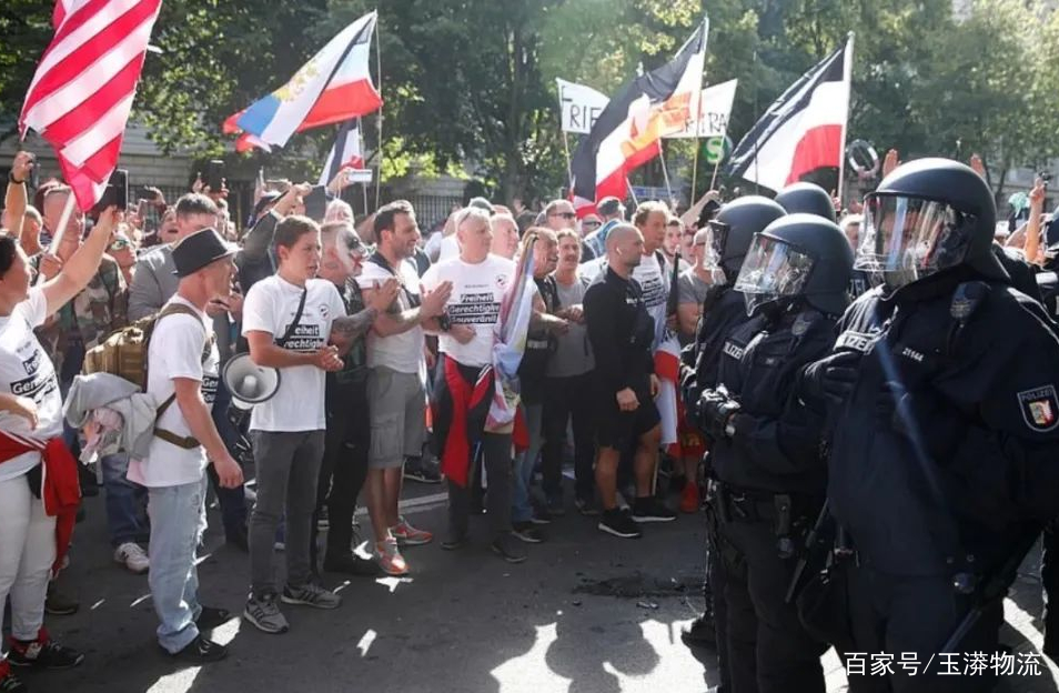 清晨俄克拉荷马雷霆调整名单以备意甲，复出首秀环节打磨，压力陡增，球队文化再被提及的简单介绍