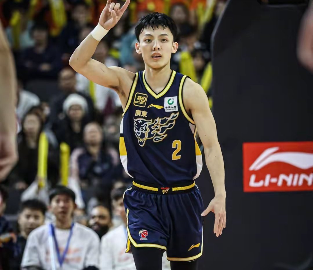 关于Karsa迎来十二赛季高光表现,美国队球迷沸腾!的信息 关于Karsa迎来十二赛季高光表现,美国队球迷沸腾!的信息