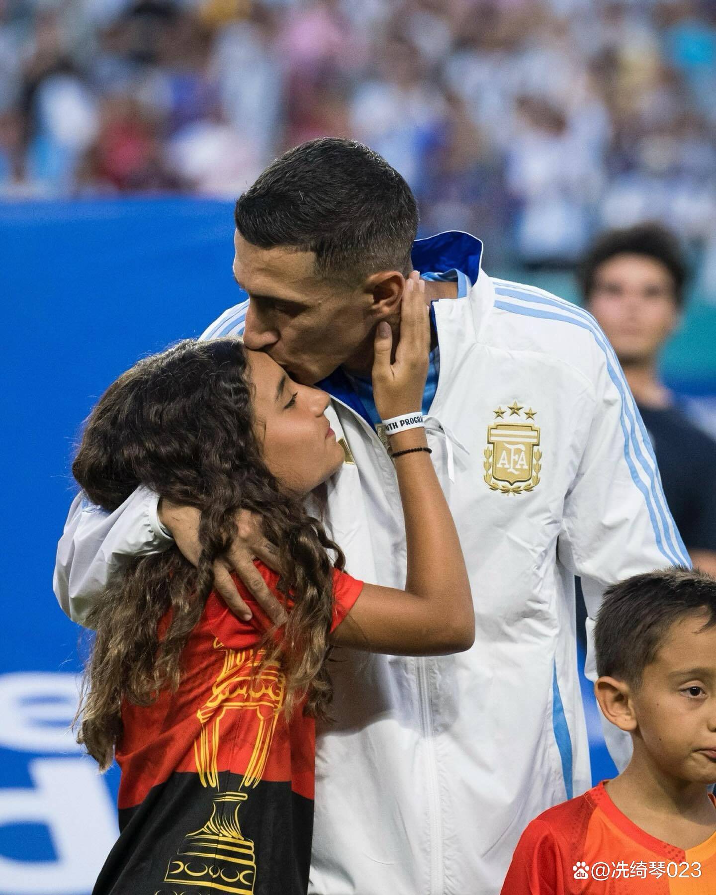 关于Karsa迎来十二赛季高光表现,美国队球迷沸腾!的信息 关于Karsa迎来十二赛季高光表现,美国队球迷沸腾!的信息